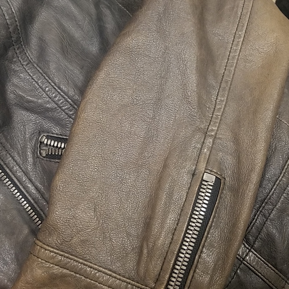 Vince jacket - Picture 7 of 8